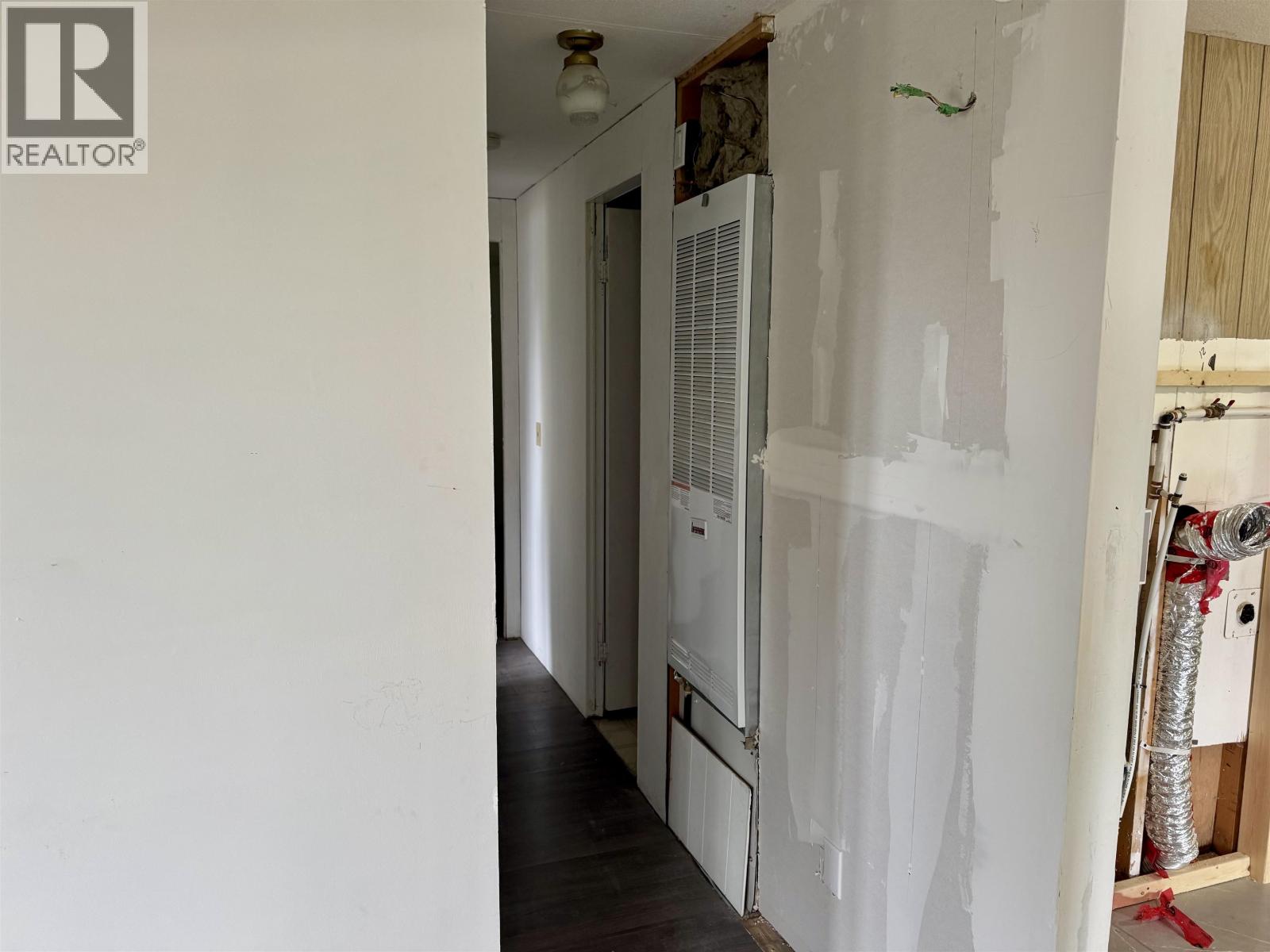 204 3RD AVENUE, Fort St. James