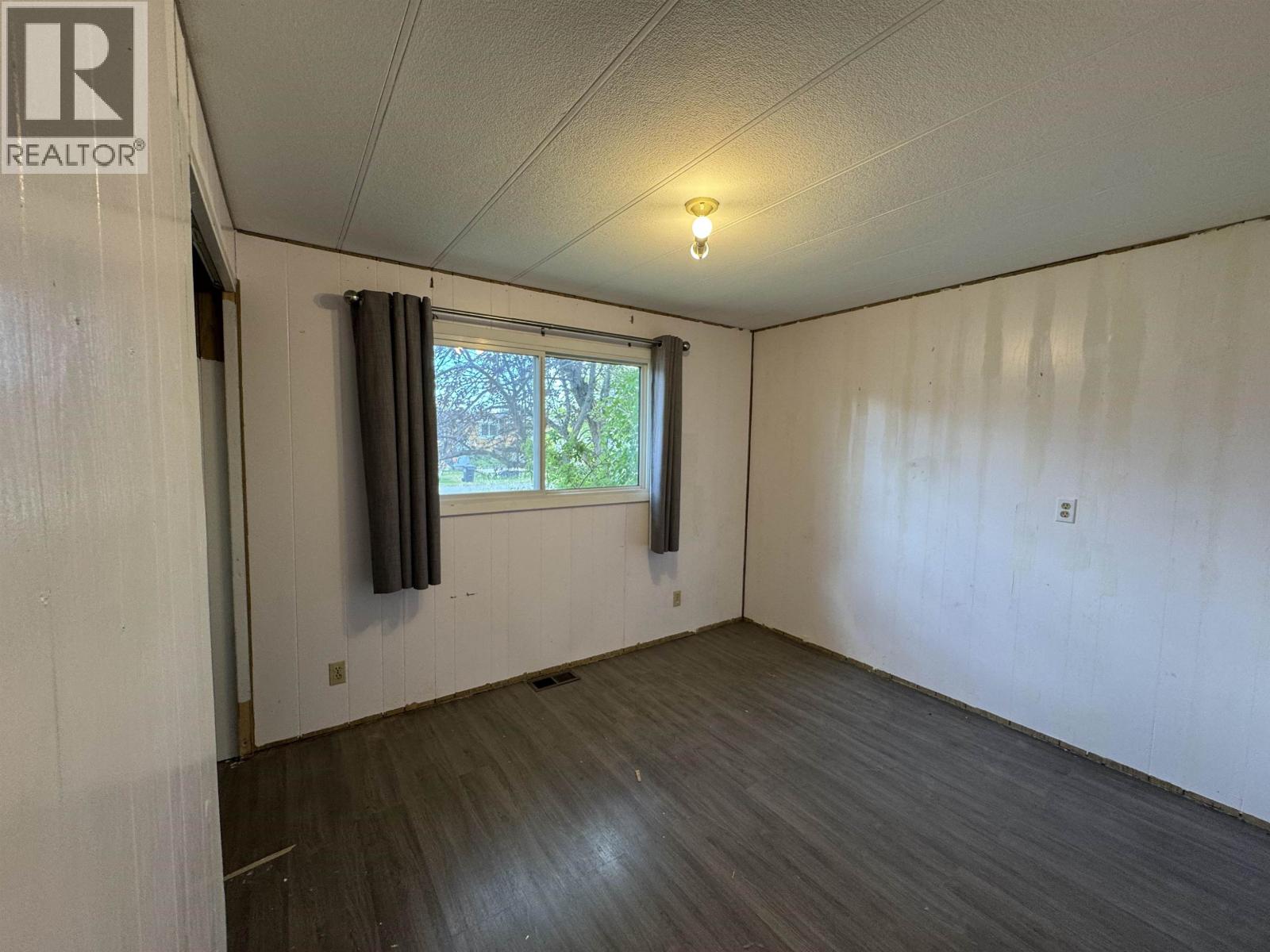 204 3RD AVENUE, Fort St. James