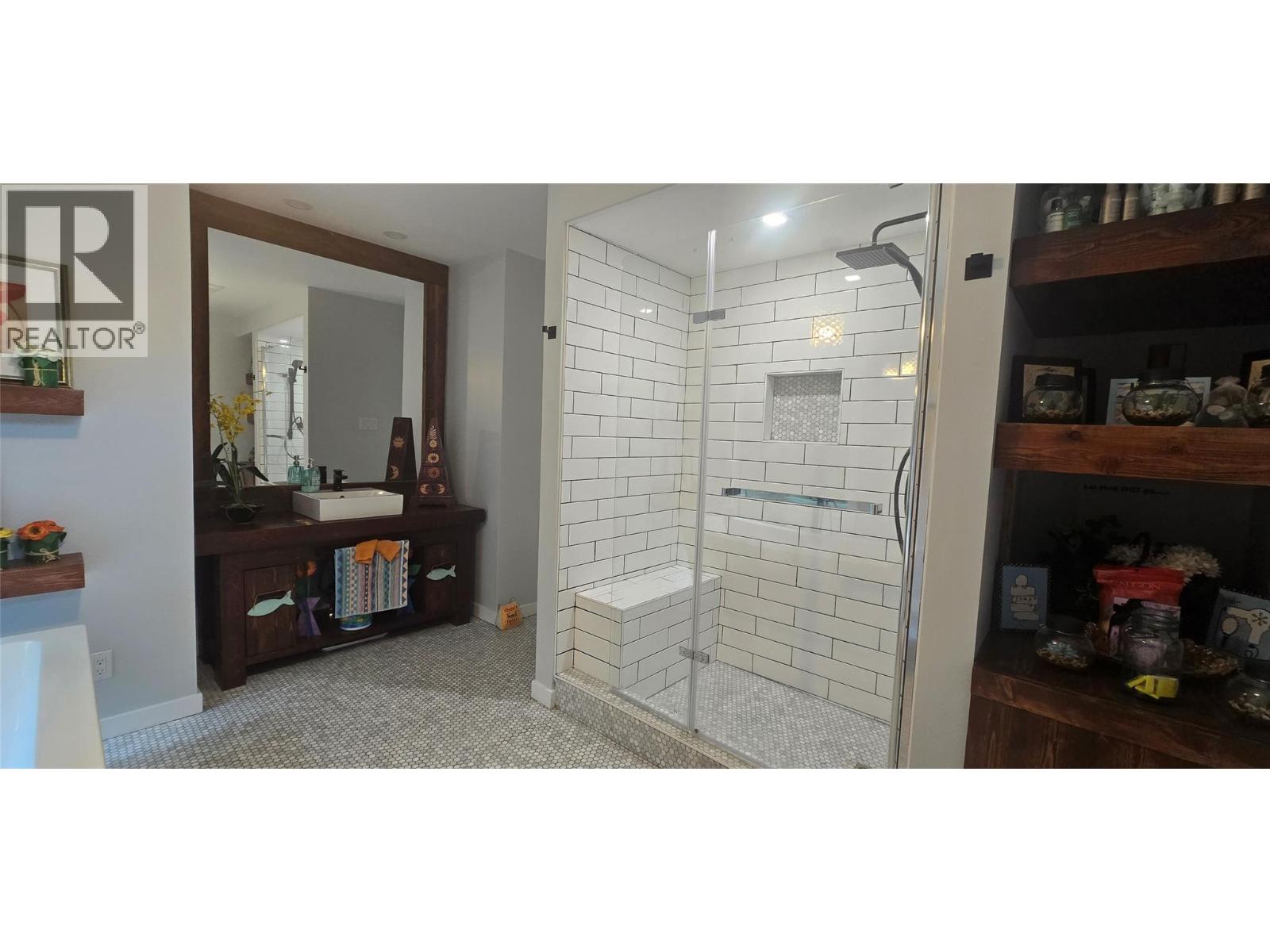 1602 85TH Street, Osoyoos