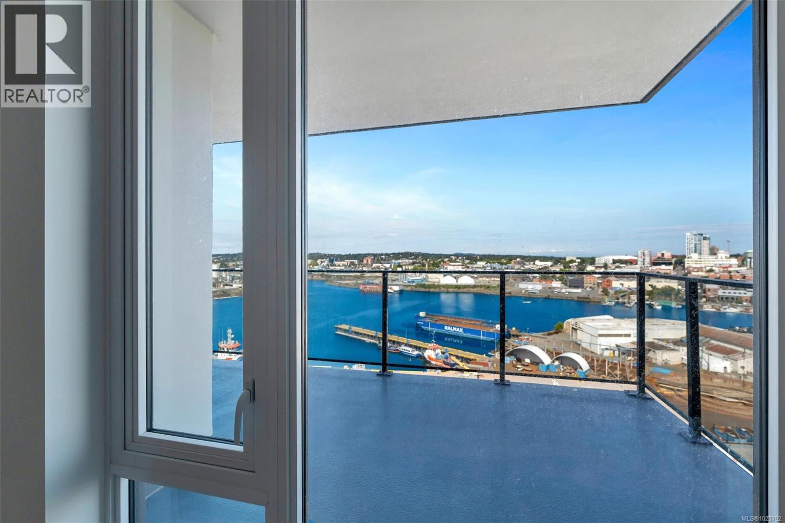 1208 363 Tyee Road, Victoria