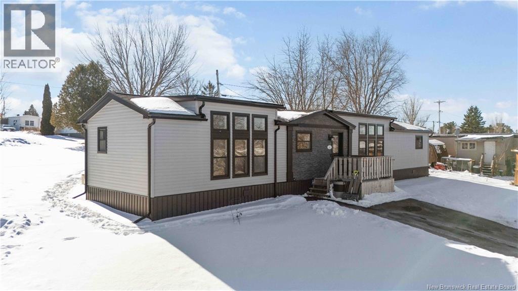 61 MOSS LANE - Image 2