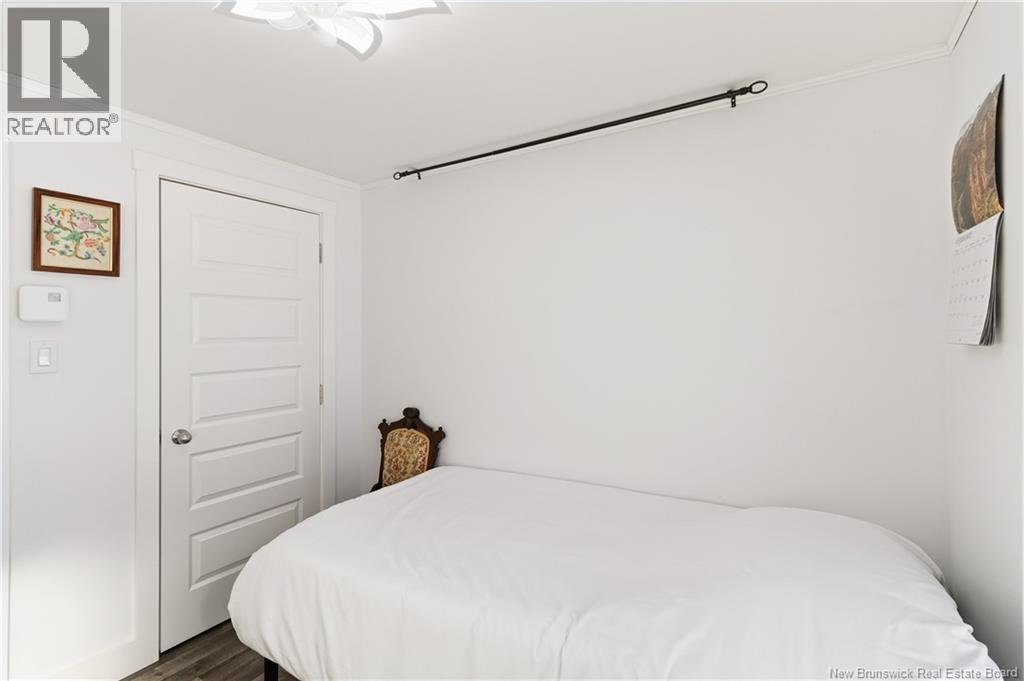 61 MOSS LANE - 23