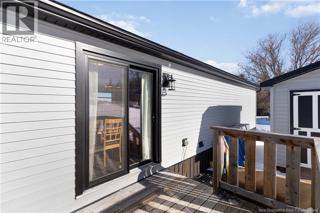 61 MOSS LANE - 26
