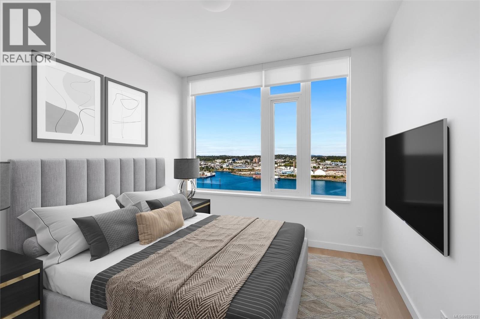 1208 363 Tyee Road, Victoria