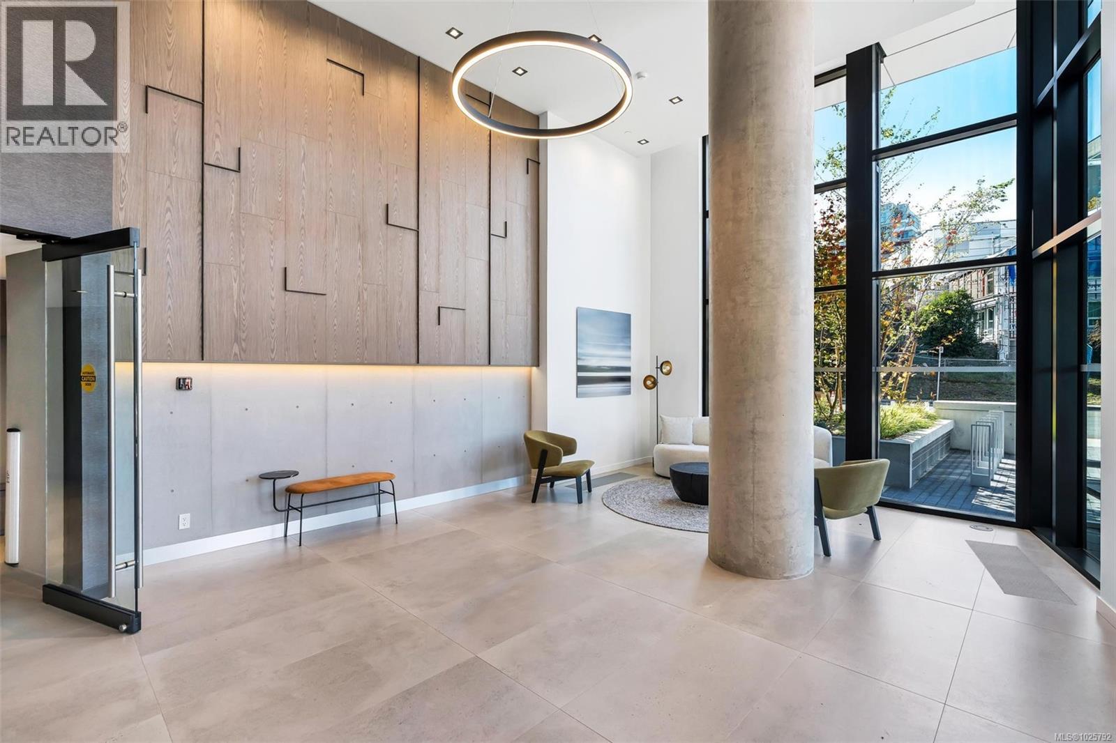 1208 363 Tyee Road, Victoria