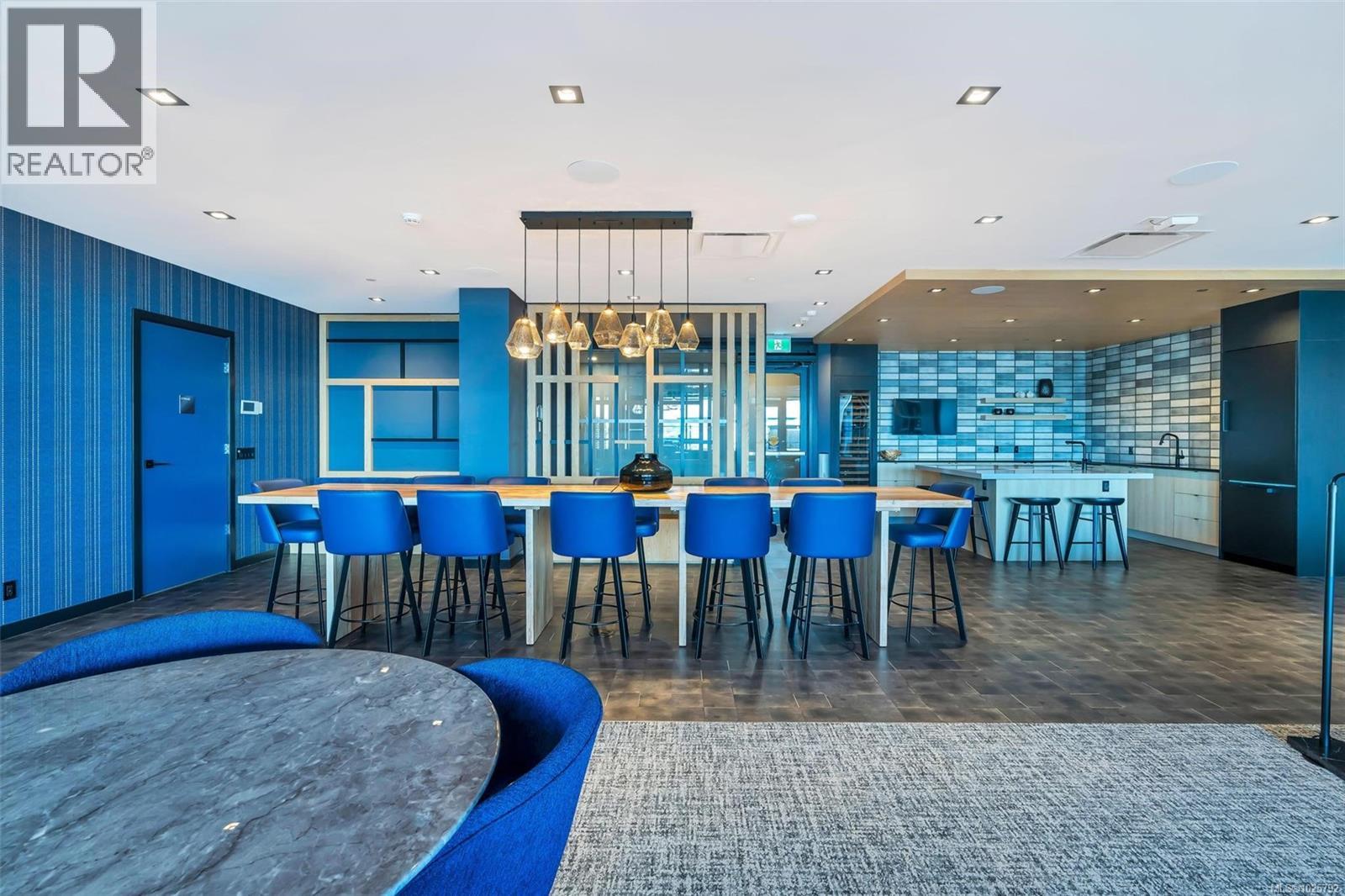 #1208 363 Tyee Rd - 53