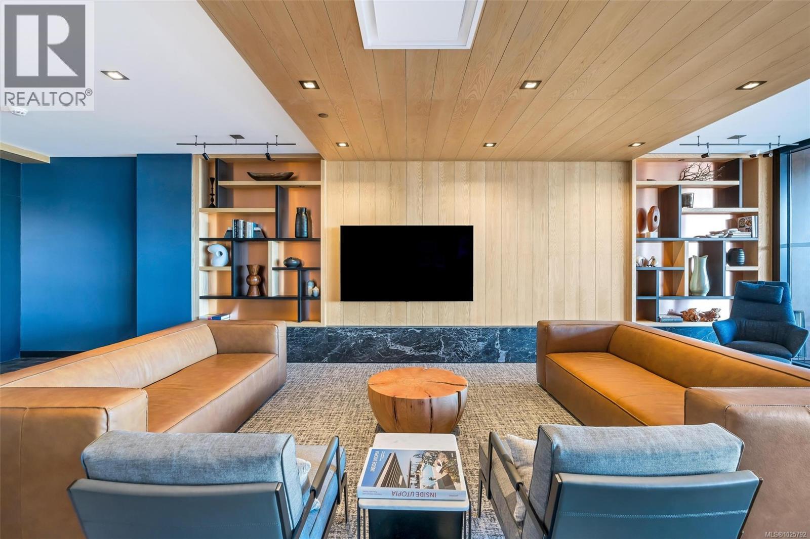 #1208 363 Tyee Rd - 52