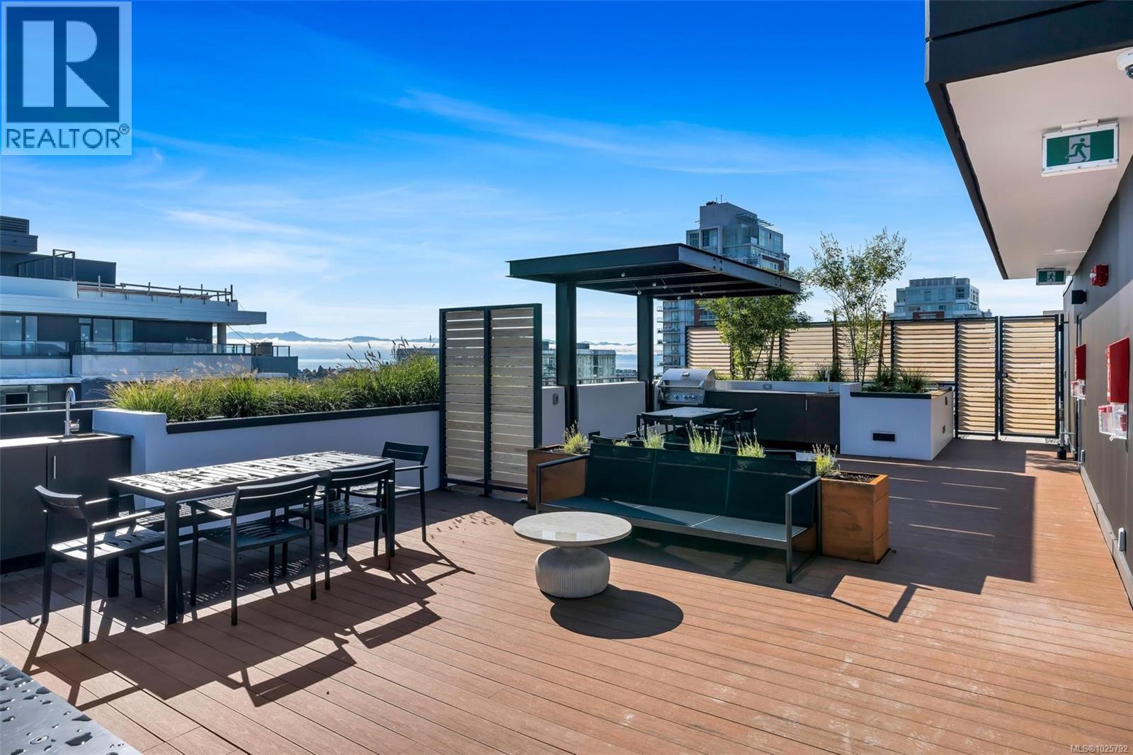 1208 363 Tyee Road, Victoria