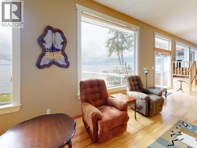 7397 STURT ROAD, Powell River
