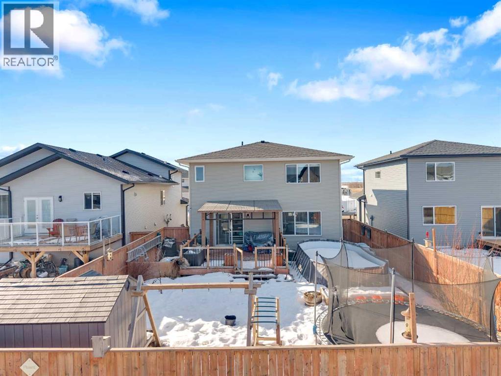 204 Augustus Way - Photo 2 of 47, Penhold, Alberta