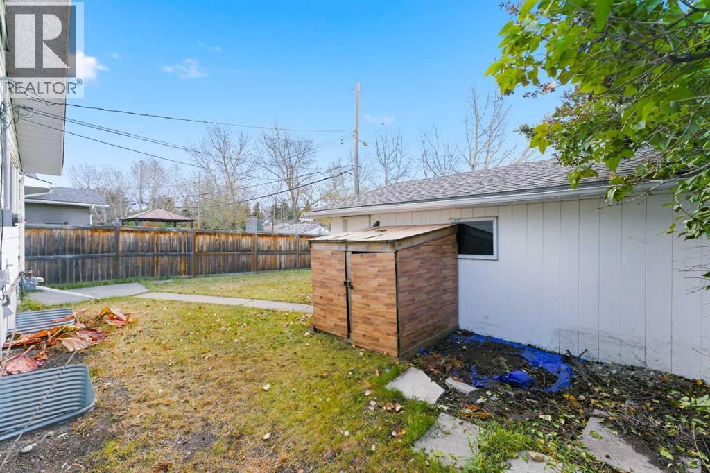 Single Family House Bungalow for Sale in   Avenue SW Glamorgan Calgary 