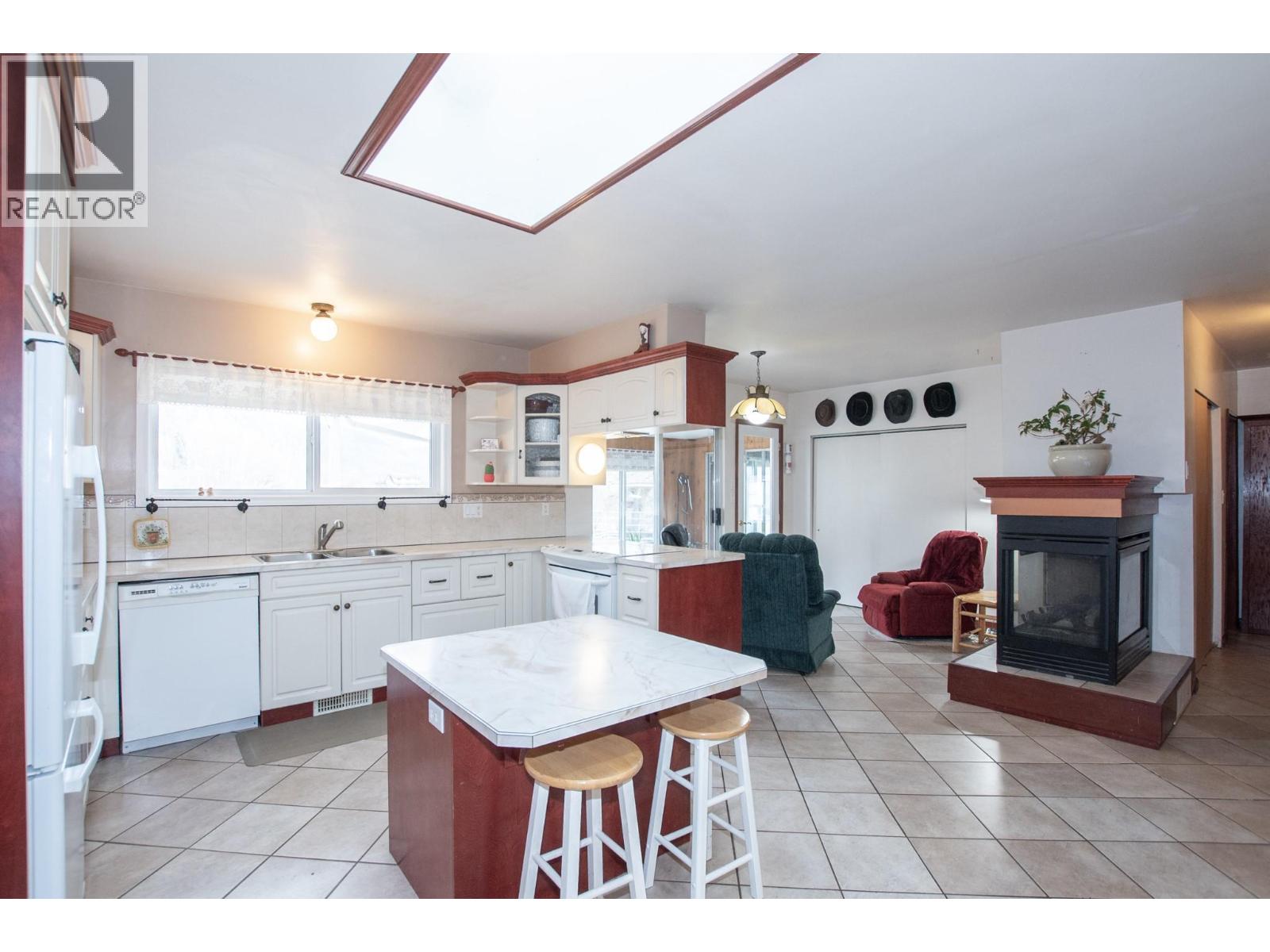 2737 Upper Bench Road, Keremeos