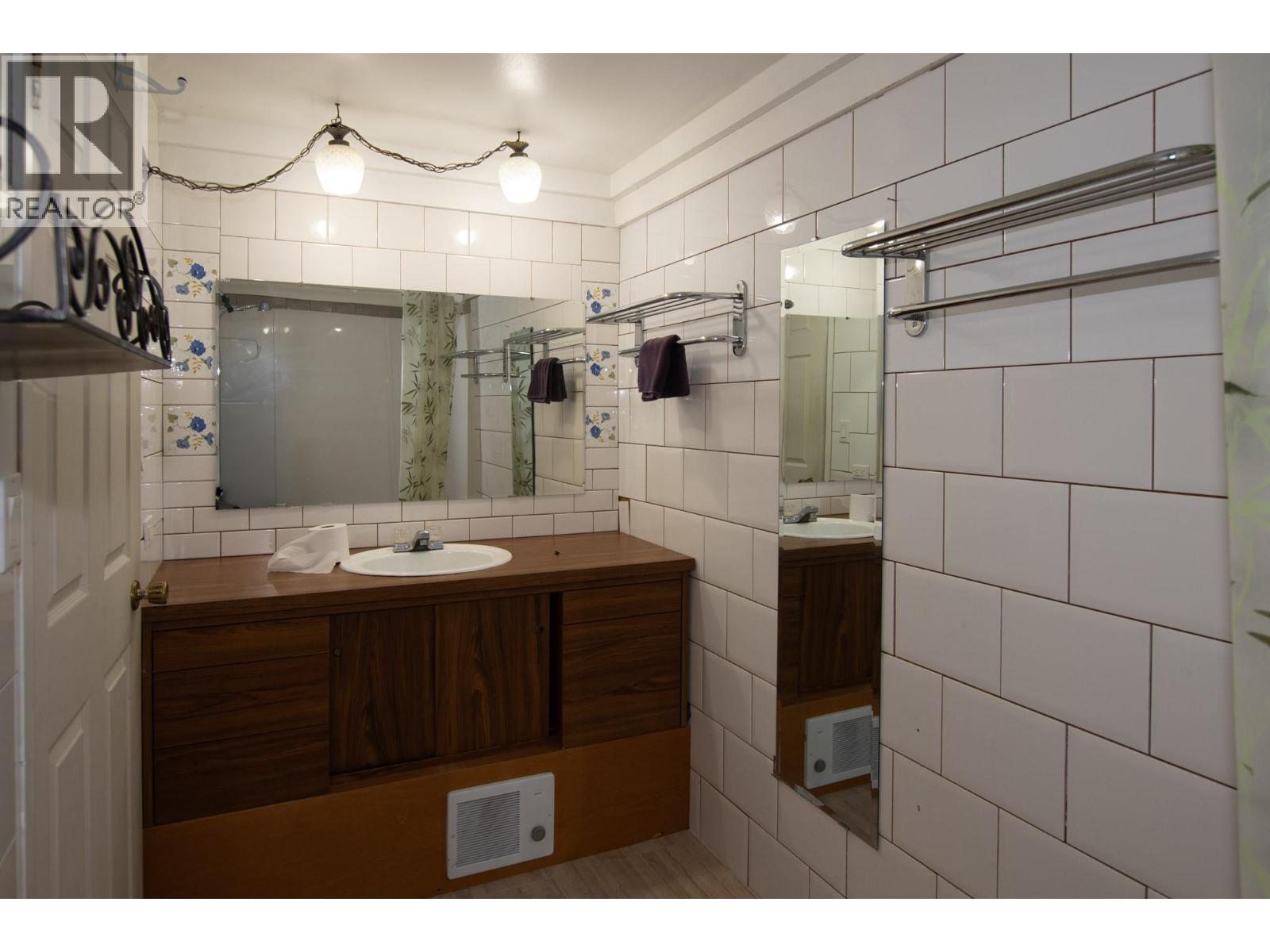 2737 Upper Bench Road, Keremeos