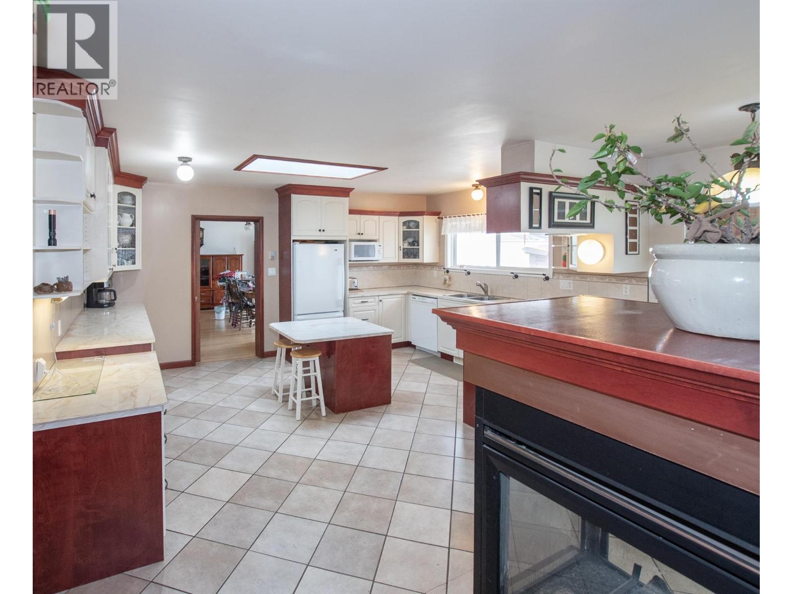 2737 Upper Bench Road, Keremeos