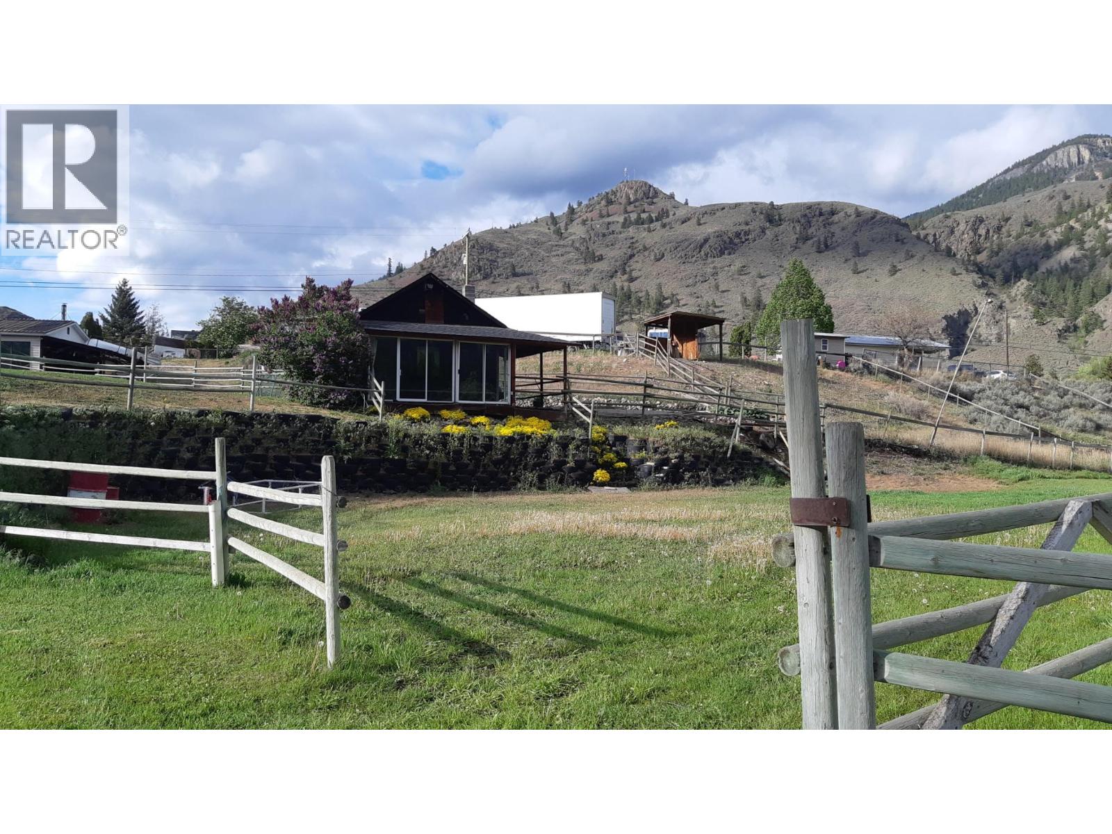 2737 Upper Bench Road, Keremeos