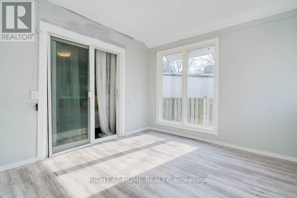 16 FORTY THIRD STREET - 22