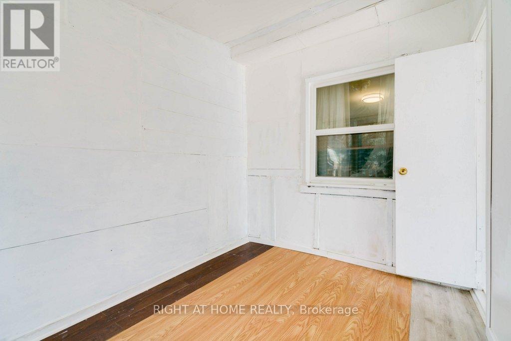 16 FORTY THIRD STREET - 27