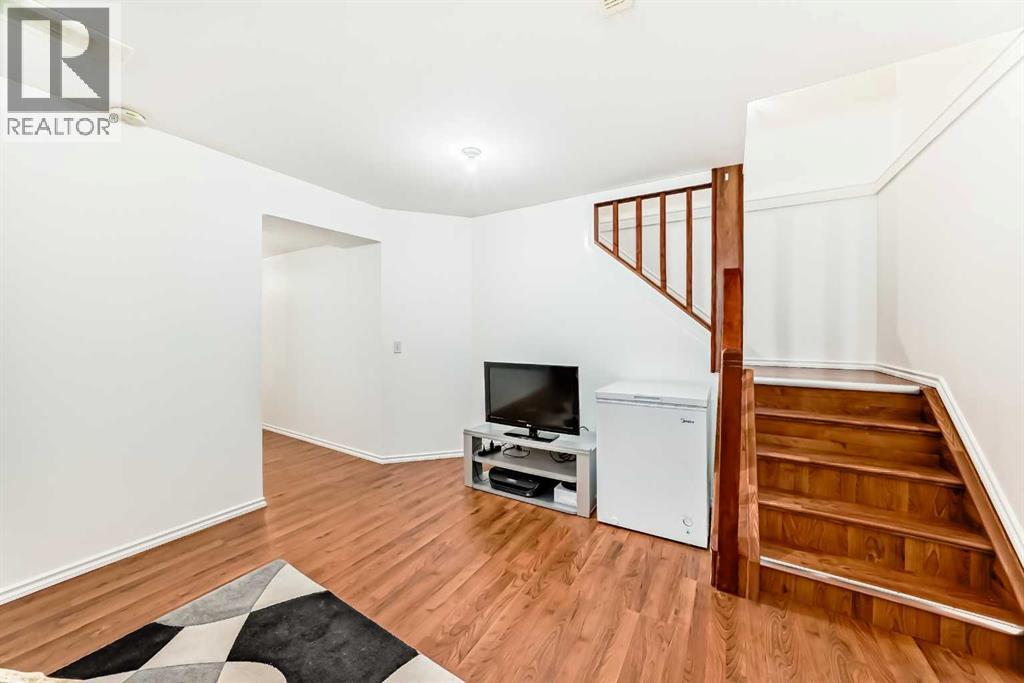 Single Family House for Sale in  Taravista Street NE Taradale Calgary 