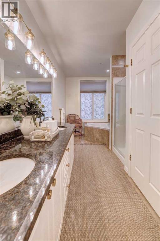 Single Family House Multi-level for Sale in    Avenue SW Beltline Calgary 