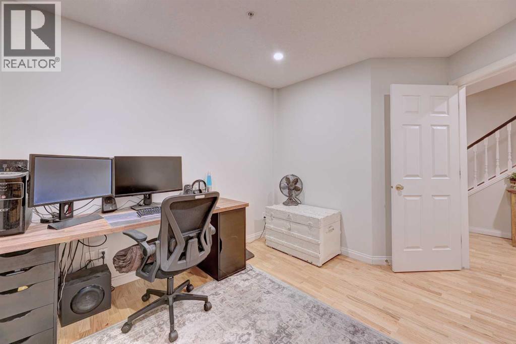 Single Family House Multi-level for Sale in    Avenue SW Beltline Calgary 