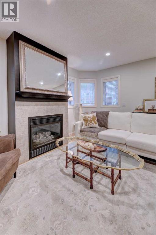 Single Family House Multi-level for Sale in    Avenue SW Beltline Calgary 