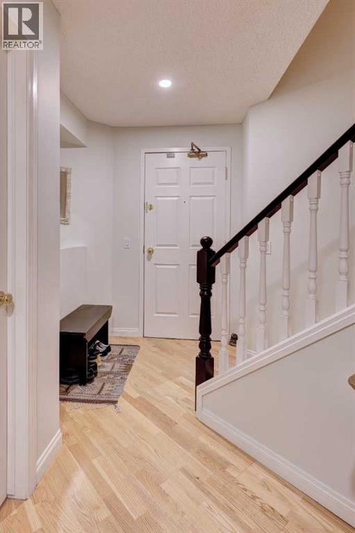 Single Family House Multi-level for Sale in    Avenue SW Beltline Calgary 