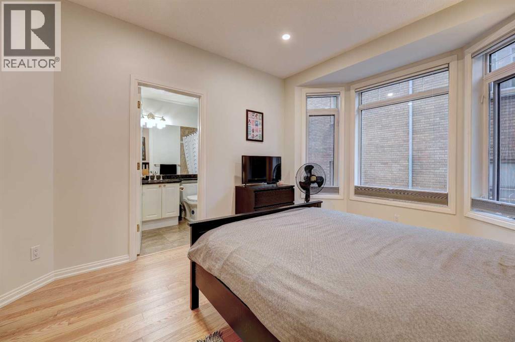 Single Family House Multi-level for Sale in    Avenue SW Beltline Calgary 