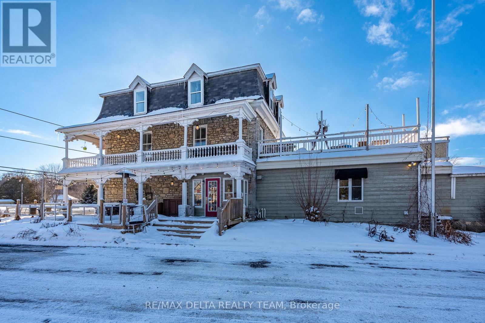 2607 OLD MONTREAL ROAD — photo 35