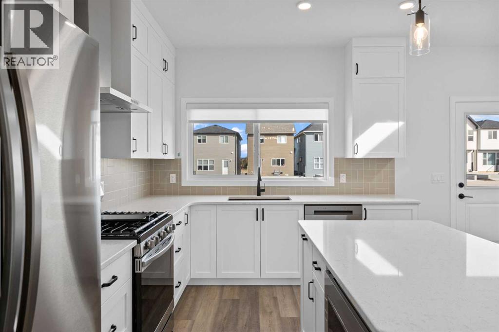 
          994 Chinook Winds Meadow Southwest
            <br/>
            <span>Airdrie</span>
            , 
            <span>AB</span>
             <span>T4B5R1</span>
         - Photo 16