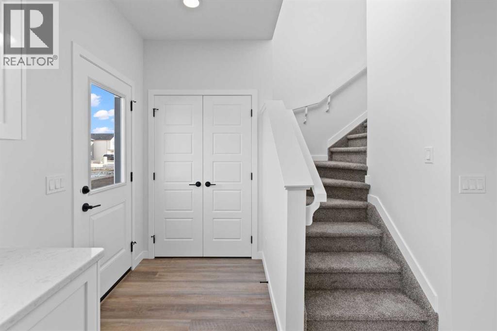 994 Chinook Winds Meadow SW - 17