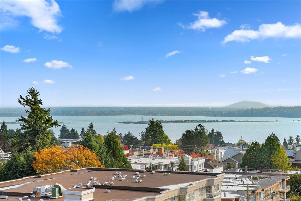 604 1439 GEORGE STREET, White Rock