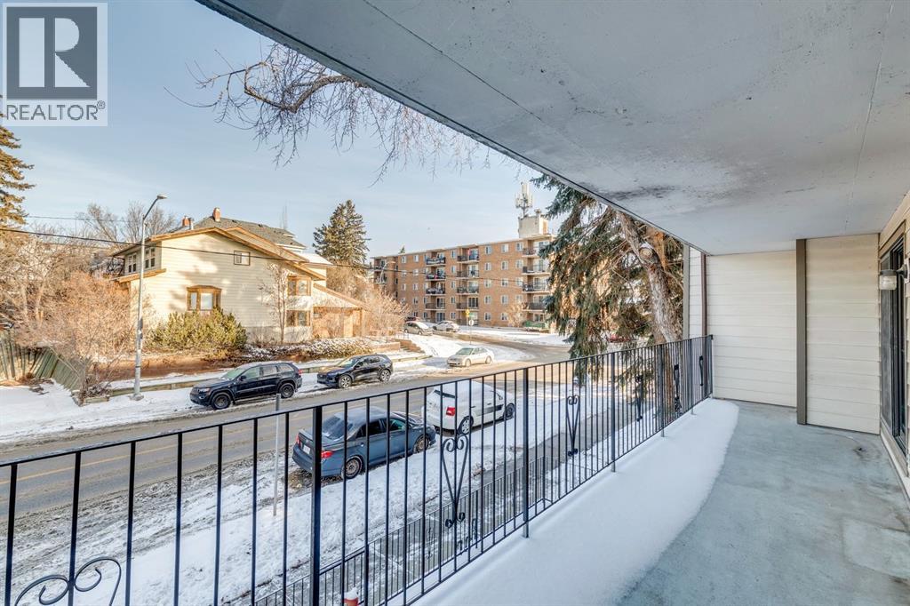#6 1607 26 AVENUE SW - 19