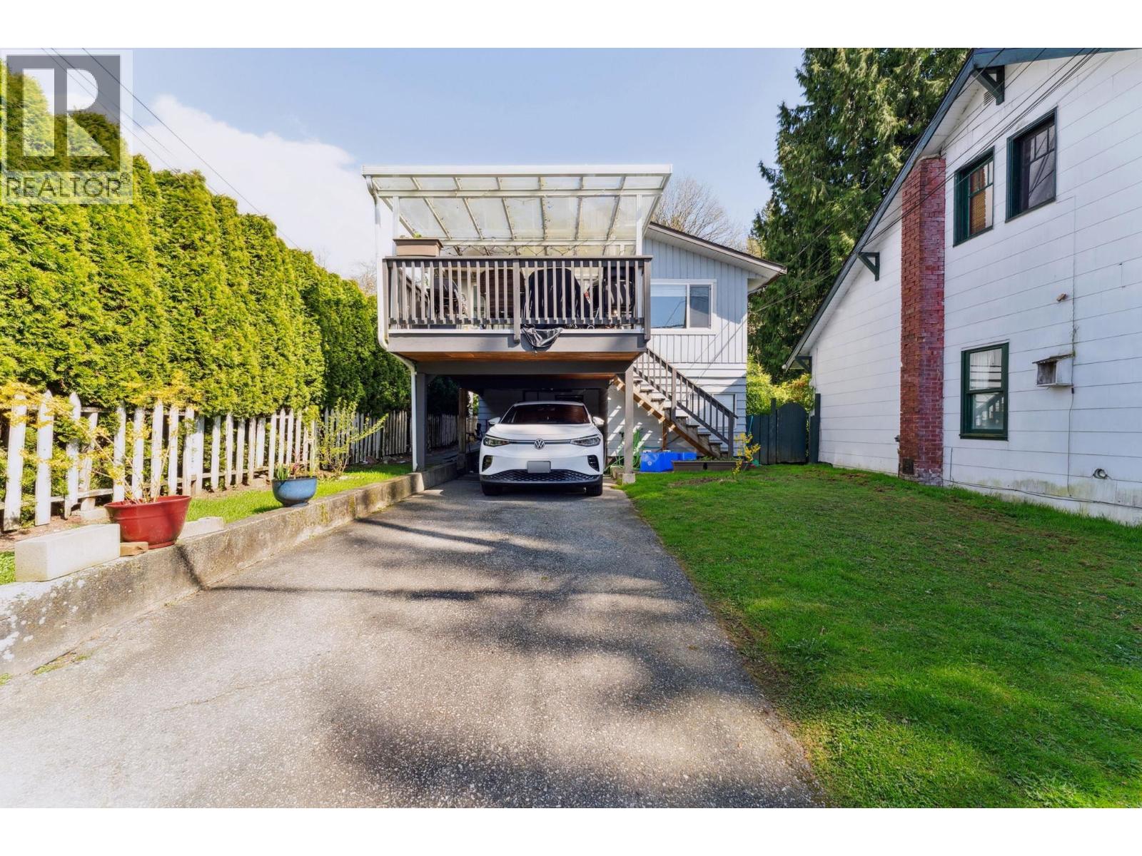 1949 MAHON AVENUE, North Vancouver