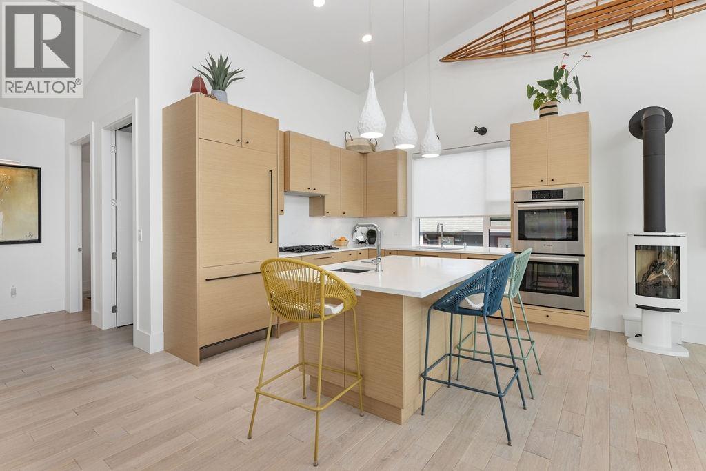 502 SPYGLASS PLACE, Gibsons