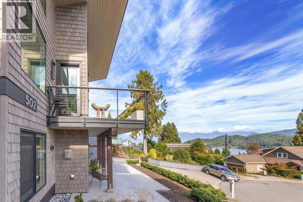 502 SPYGLASS PLACE, Gibsons