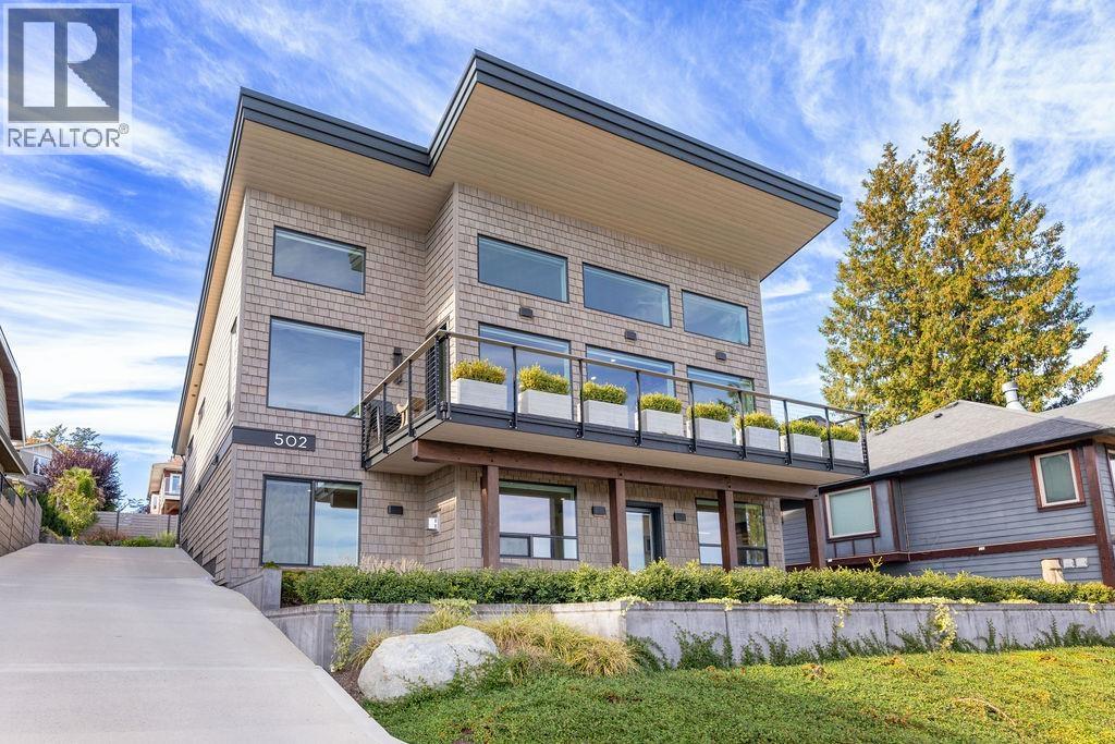 502 SPYGLASS PLACE, Gibsons