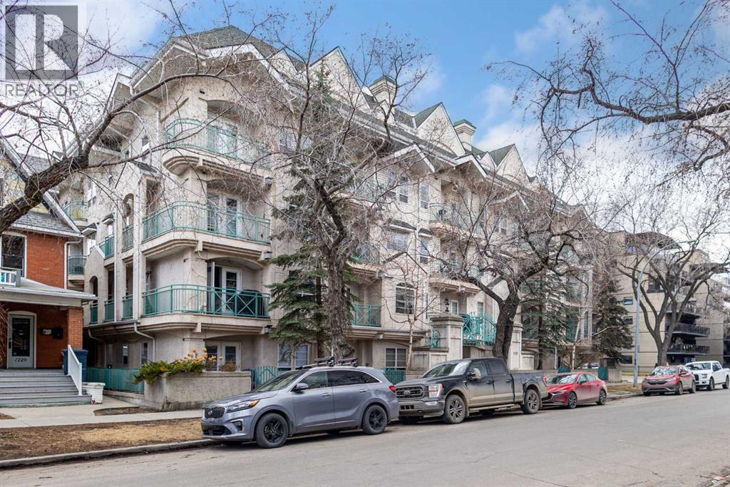 Single Family House for Sale in    Avenue SW Beltline Calgary 