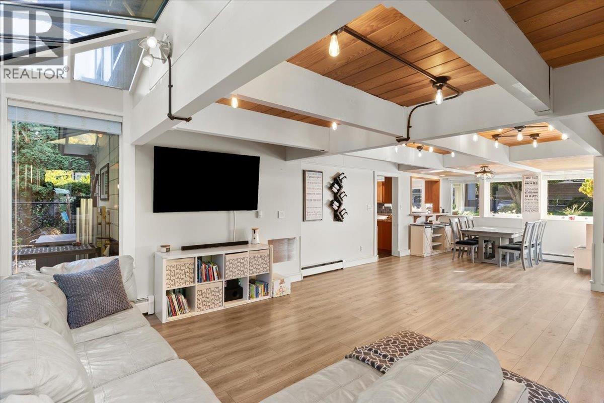 12350 CARLTON STREET, Maple Ridge