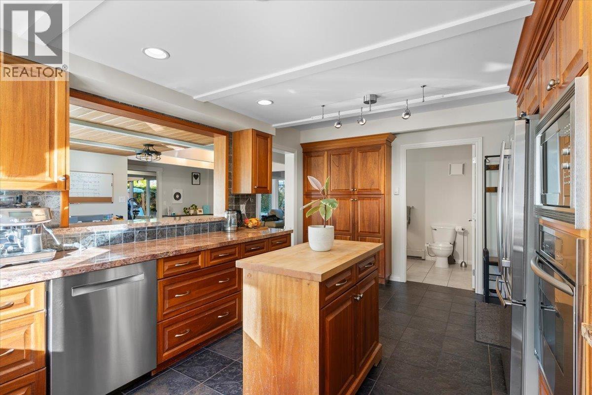 12350 CARLTON STREET, Maple Ridge