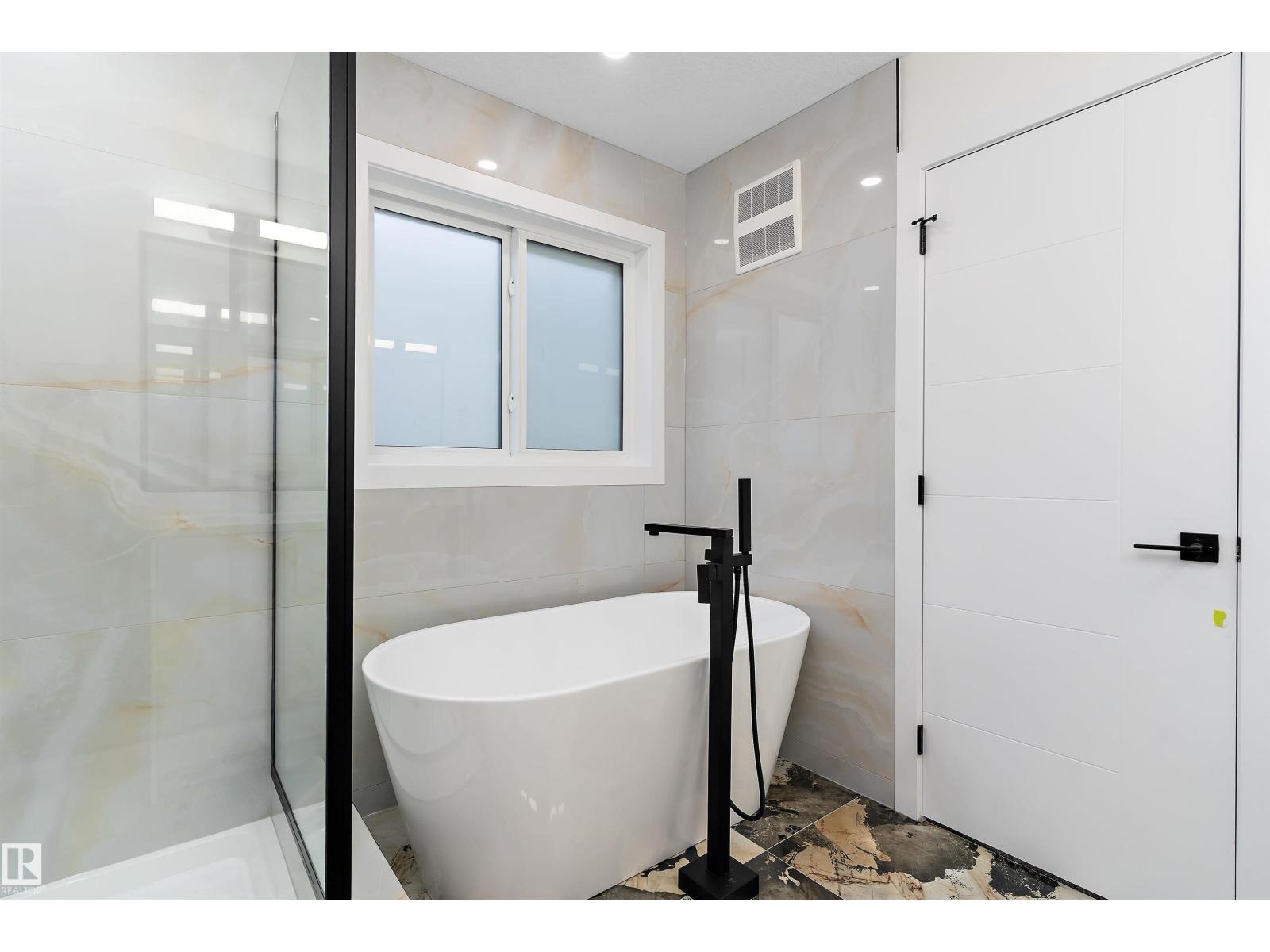 8916 MAYDAY WY SW - 22