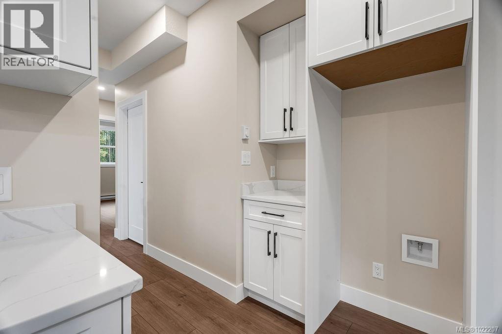 811 Stringer Way, Ladysmith