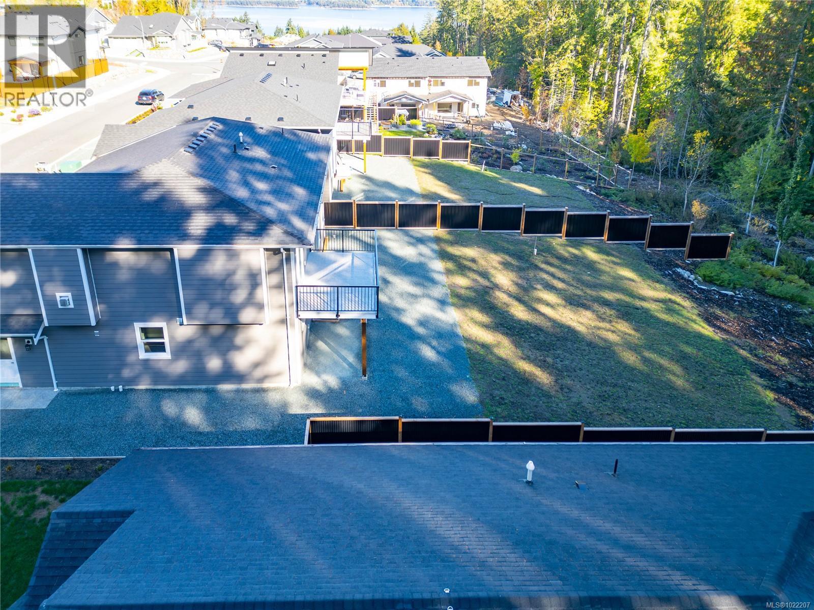 811 Stringer Way, Ladysmith