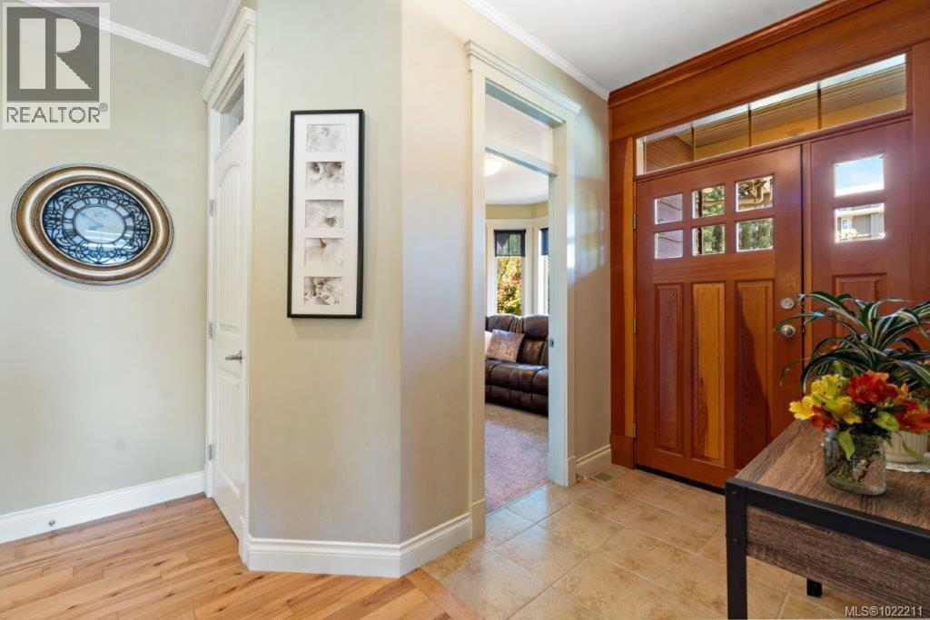 602 Steele Pl, Ladysmith