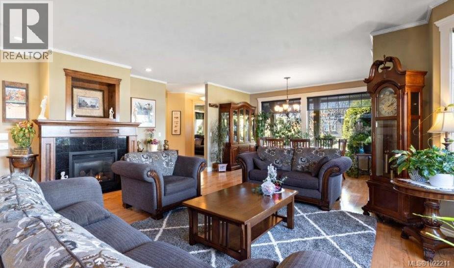 602 Steele Pl, Ladysmith