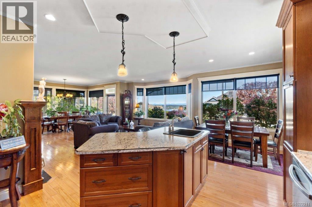 602 Steele Pl, Ladysmith