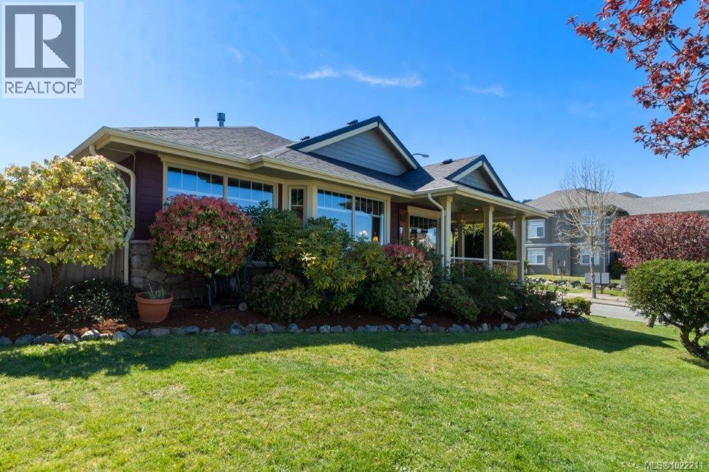 602 Steele Pl, Ladysmith