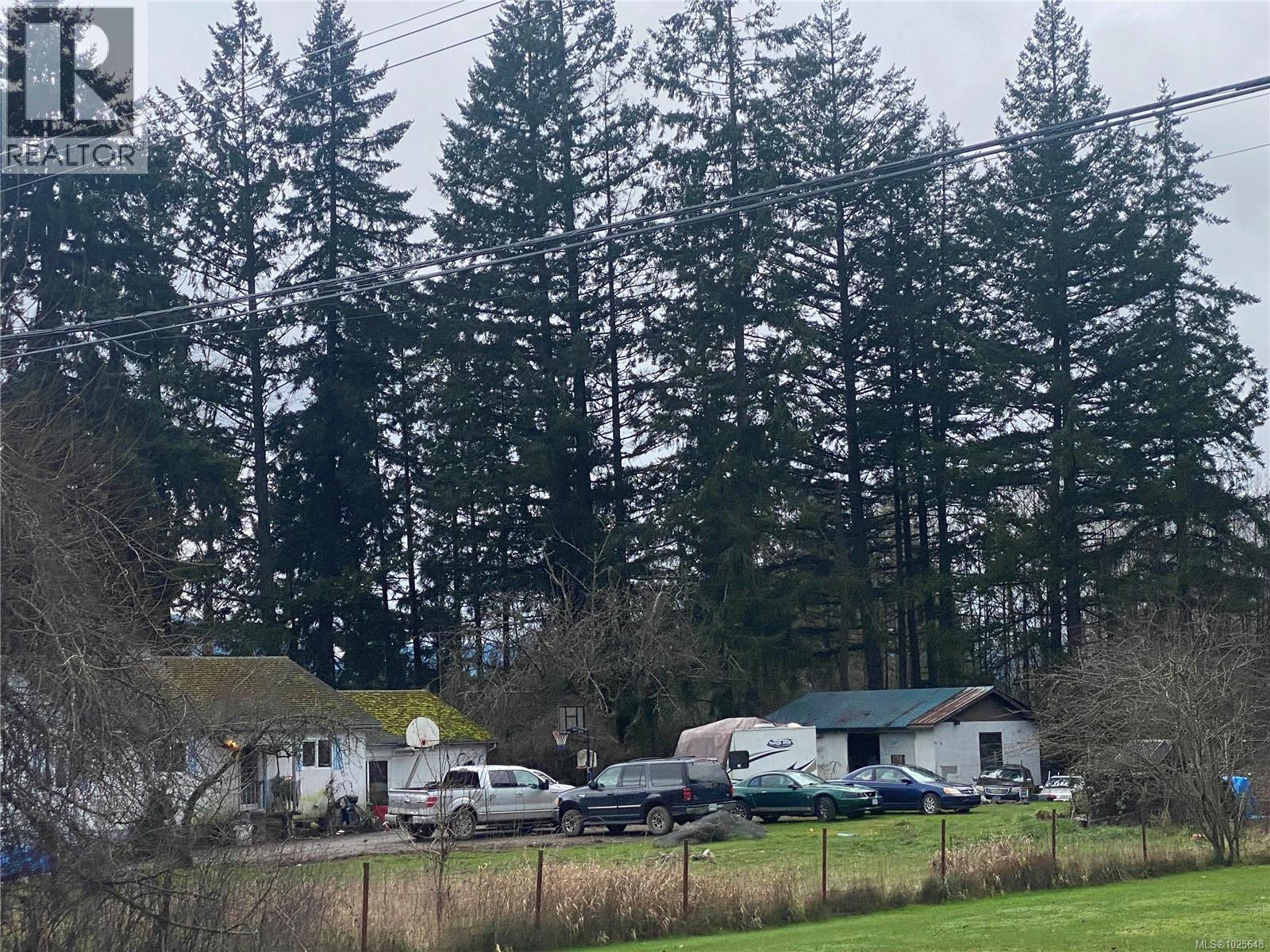 6790 Bell McKinnon Rd, Duncan