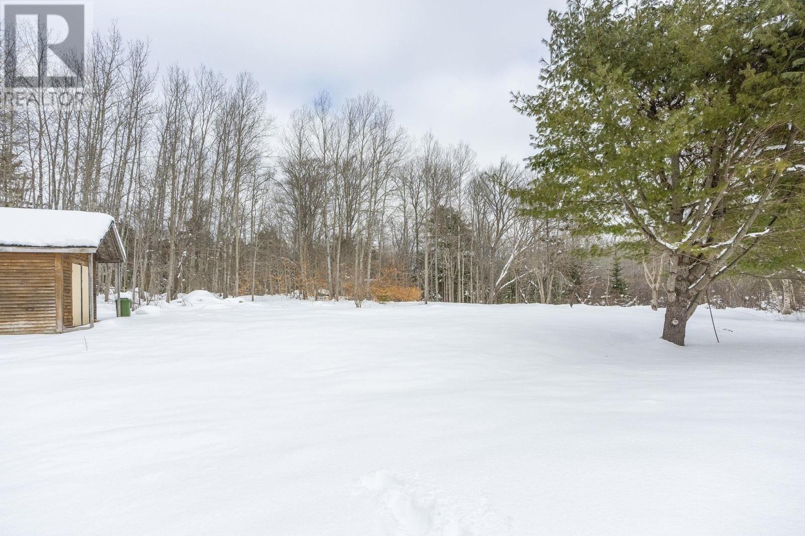 Property 4 of 38 of 5404 8 Highway