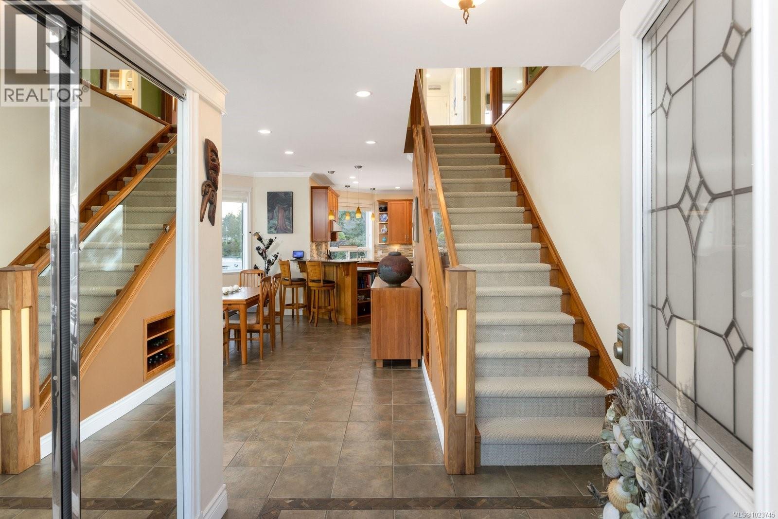  10239 Fifth Street, Sidney