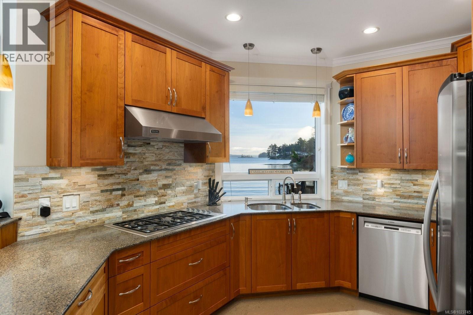  10239 Fifth Street, Sidney